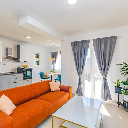Mares 2 Apartman Krk Town