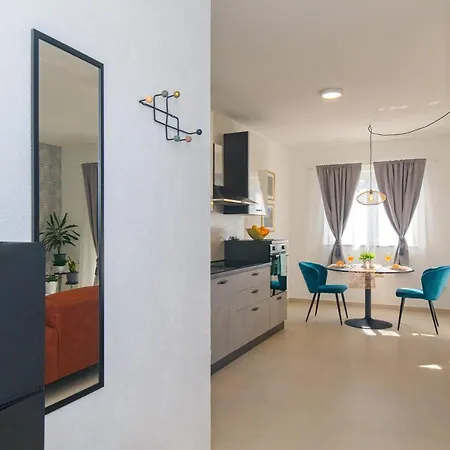 Mares 2 Apartamento *